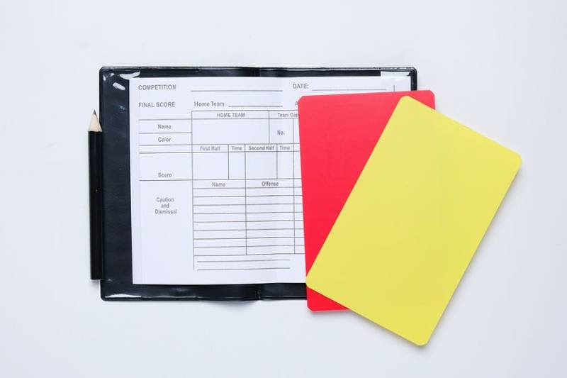 Kèo thẻ phạt là gì? Giải thích đơn giản và chính xác